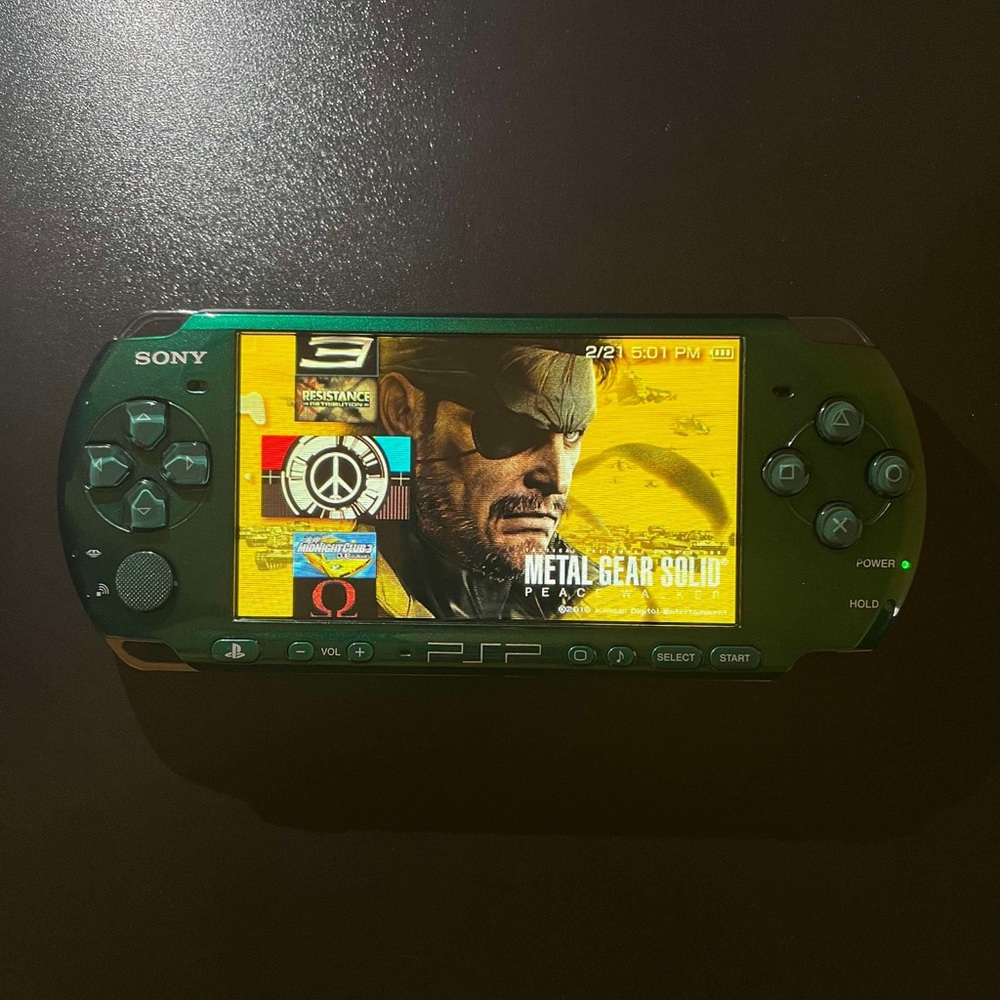 Sony Psp - Picture 3 of 10